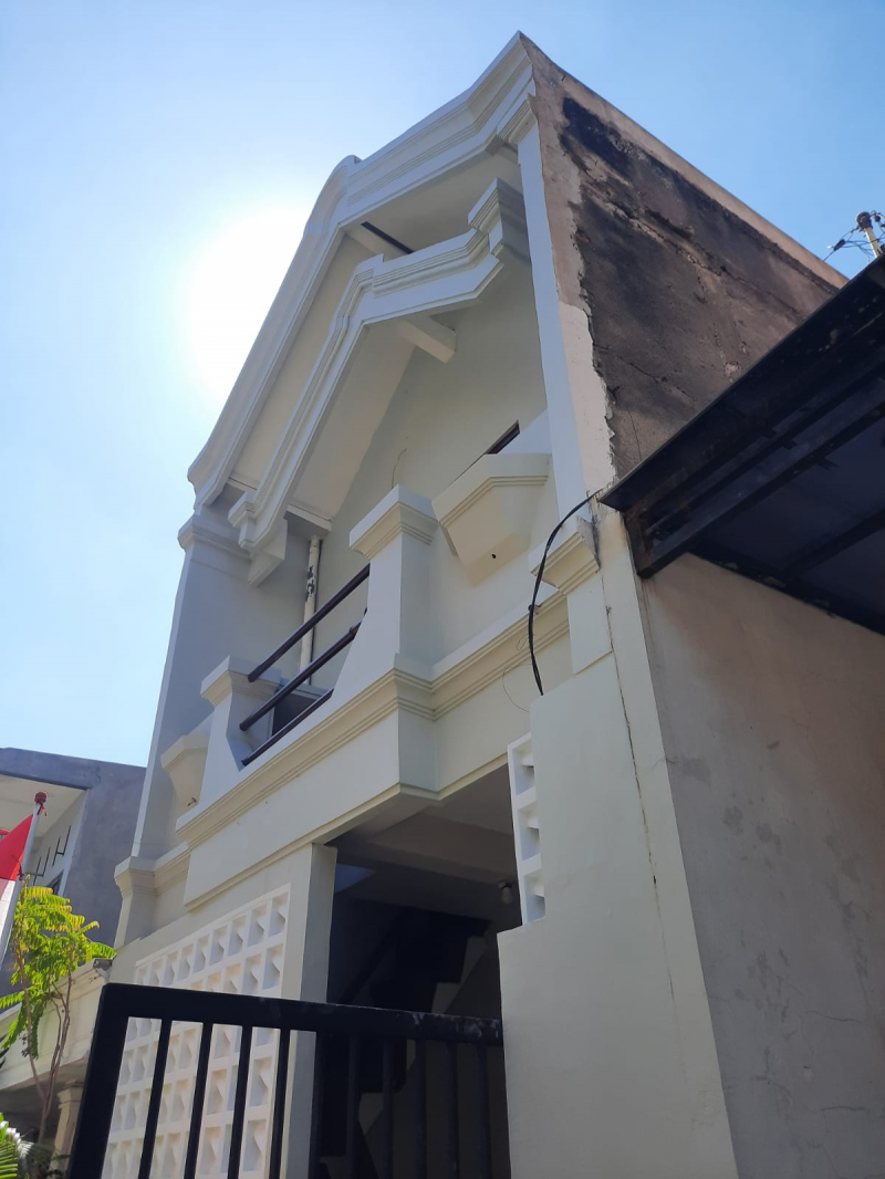 Renovasi Rumah Dharmawangsa